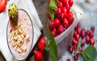 Top 5 Diabetic-Friendly Berries for Snacking and Smoothies